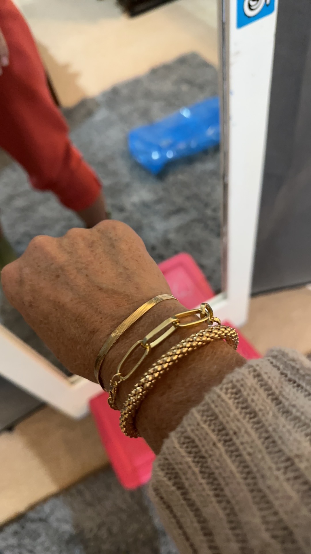 Trendy European And American Accessories: Hot-selling Multi-layer Snake Bone Chain Bracelet Set, Creative Vintage 3-piece Golden Chain Bracelet For Women. photo review