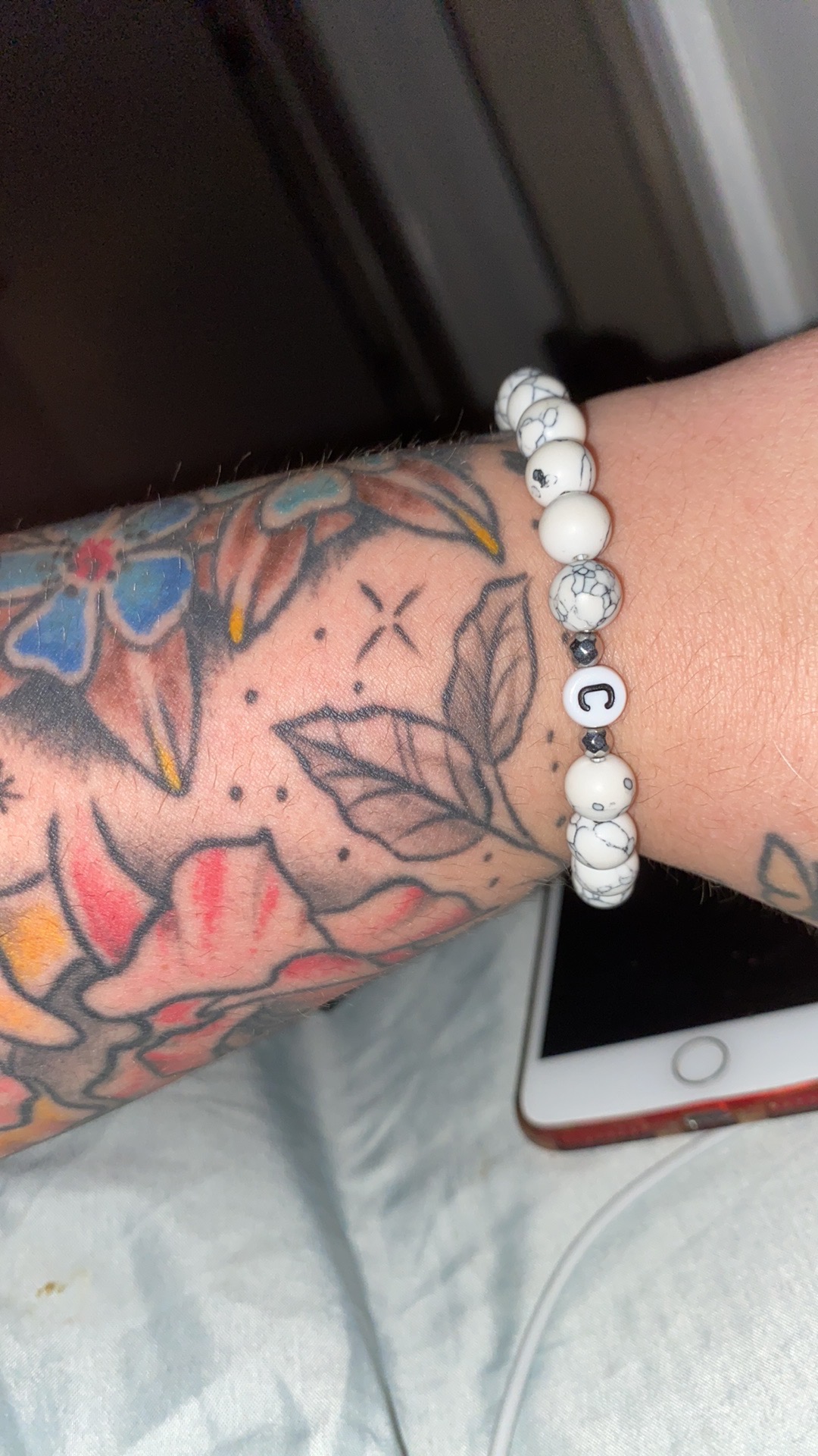 1pc Couple Jewelry Initial Bracelet 26 Letter White Turquoise Black Onyx Beaded Bracelet Gifts for Best Friend And Couples photo review