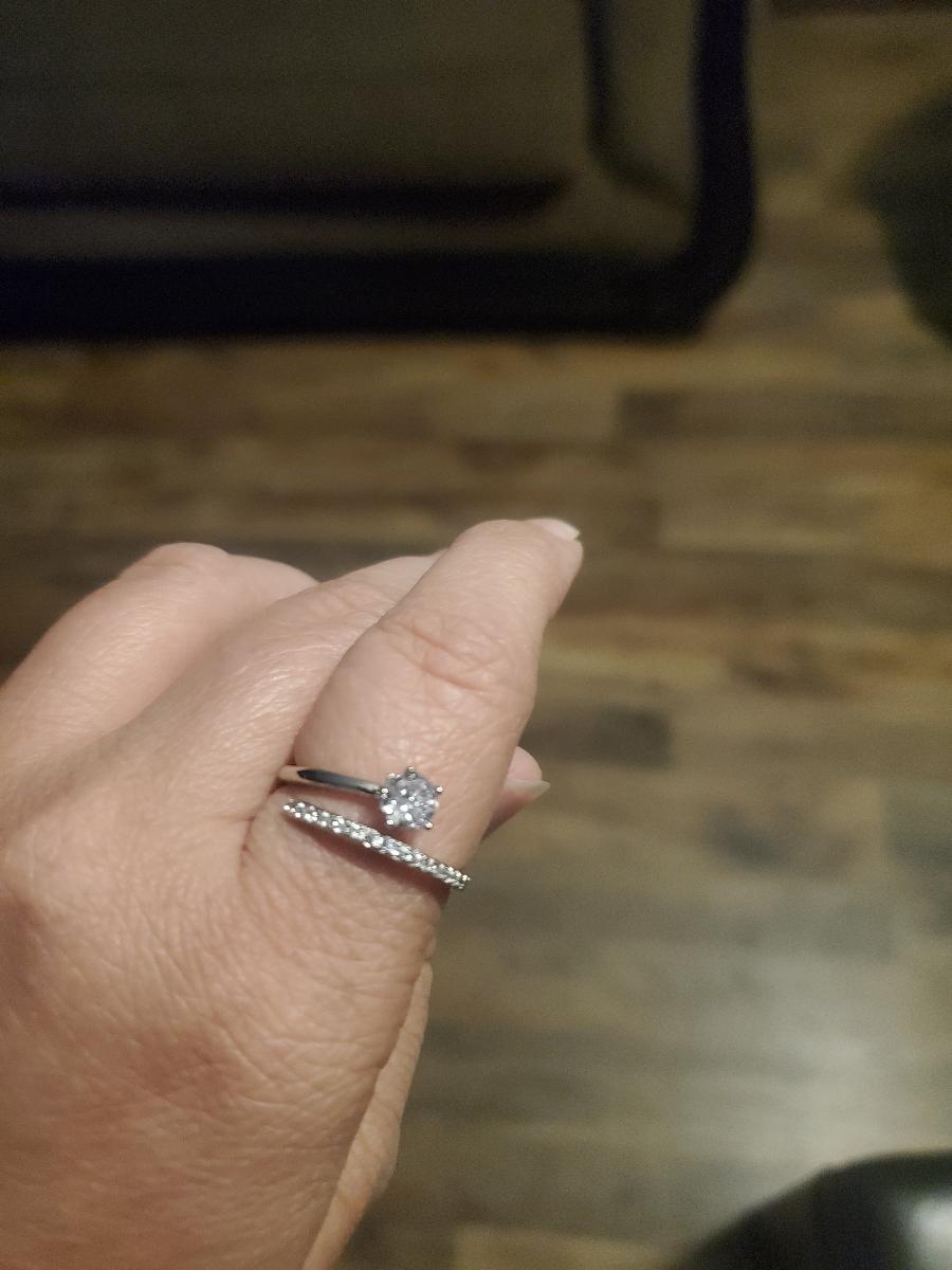 A Delicate Five-claw Set Zirconia Lady's Adjustable Ring | Perfect For Anniversary Gifts And Casual Party Wear photo review