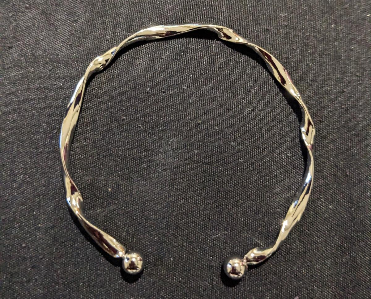 Easy Twist Adjustable Women'S Open Bangle photo review