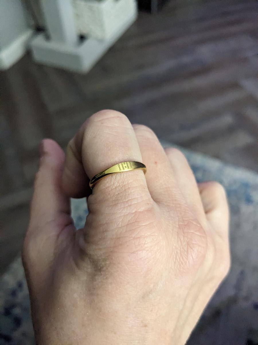 [Everyday Ring] 1 Minimalist And Versatile Golden Stainless Steel Number Ring - Inner Diameter 17Mm 18Mm 19Mm - Unisex Everyday Ring photo review