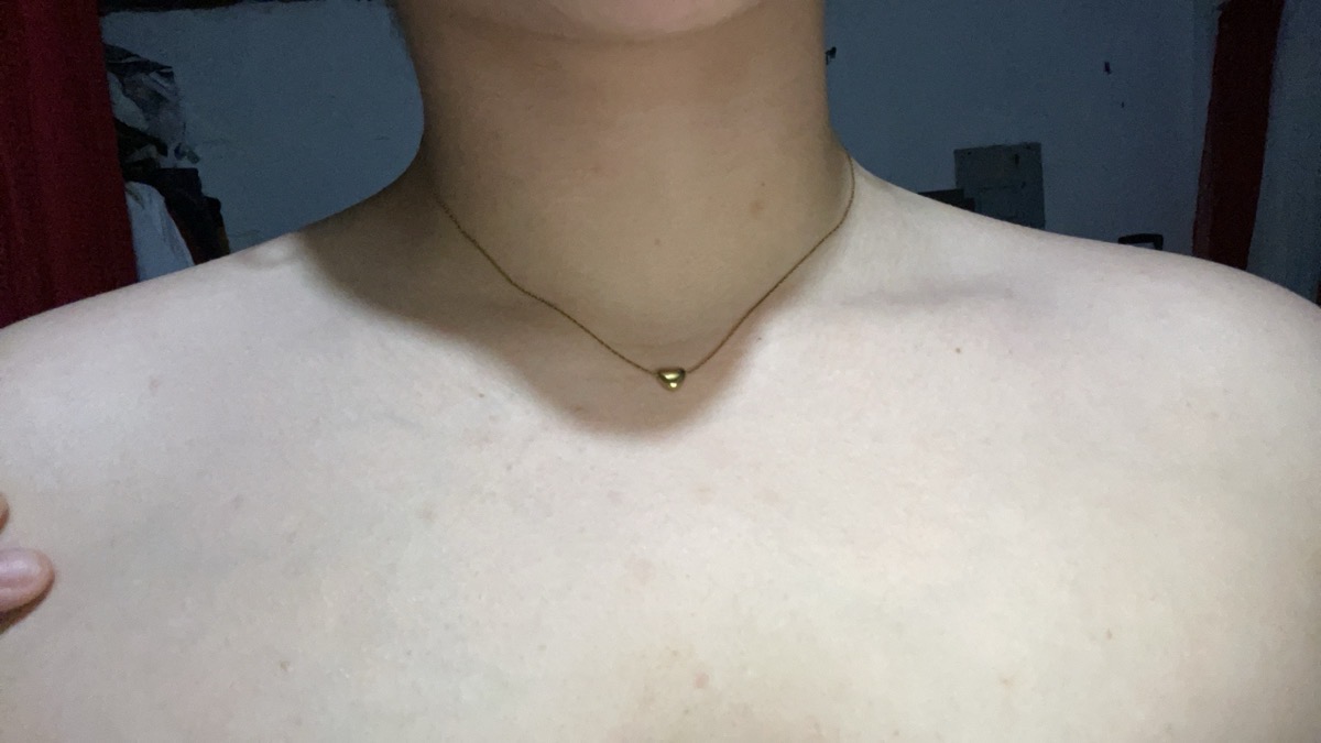 An Elegant and Exquisite Heart-Shaped Pendant Necklace Suitable for Women to Wear at Banquets or as a Gift for Mother photo review