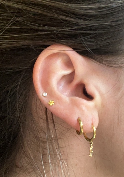 Pierced Ear Studs Exquisite Mini Small Flower Stud Earrings photo review