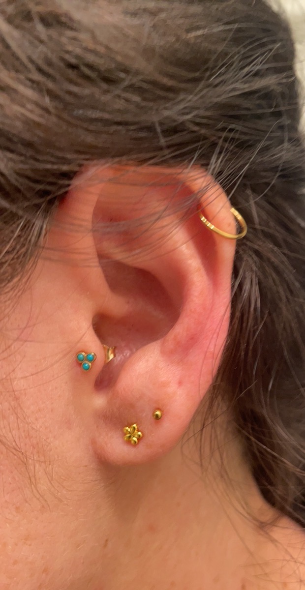 Pierced Ear Studs Exquisite Mini Small Flower Stud Earrings photo review