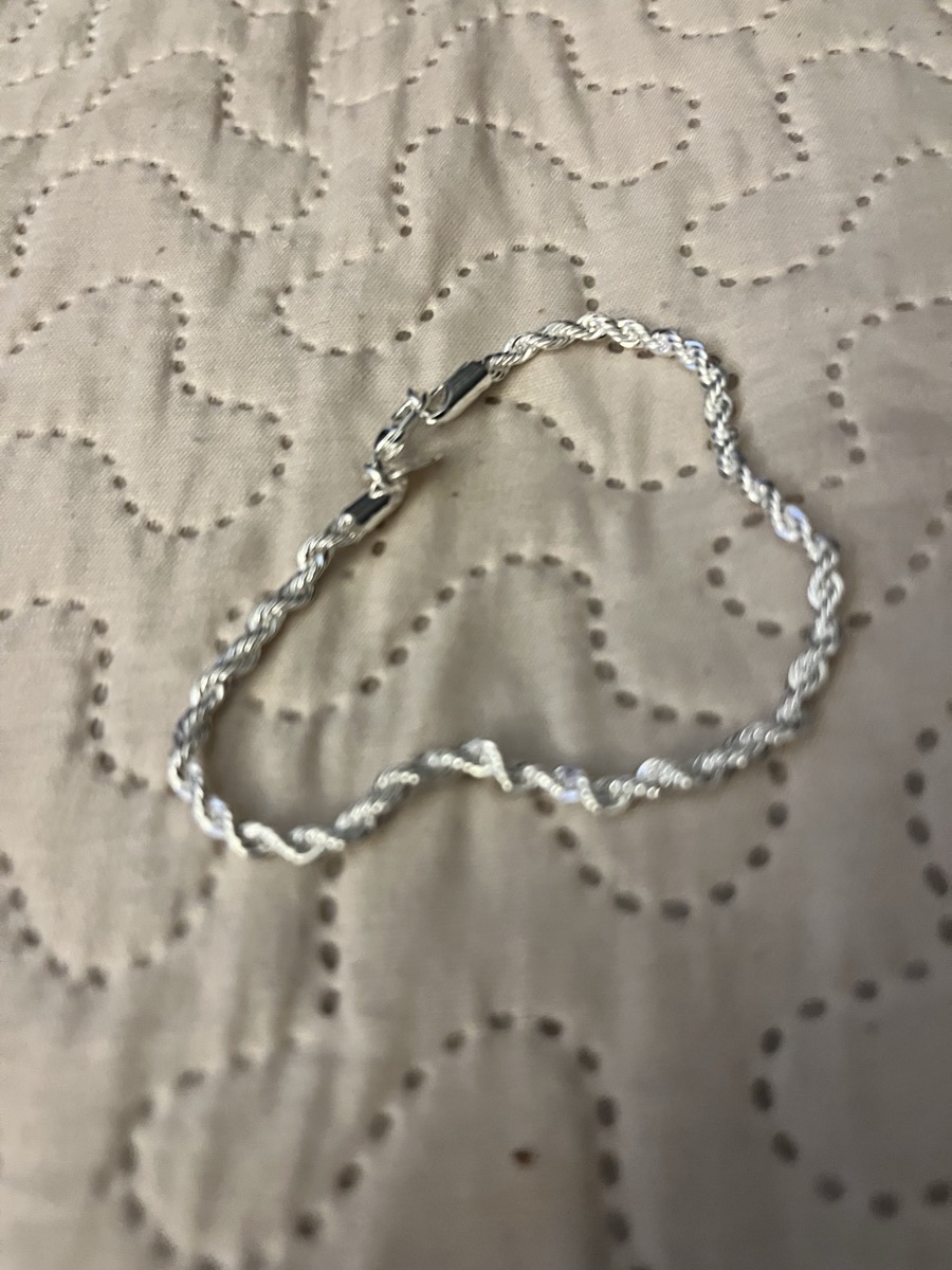 European and American Popular Fashion 4mm Twist Rope Silvery Plated Bracelet Christmas Thanksgiving Gift photo review