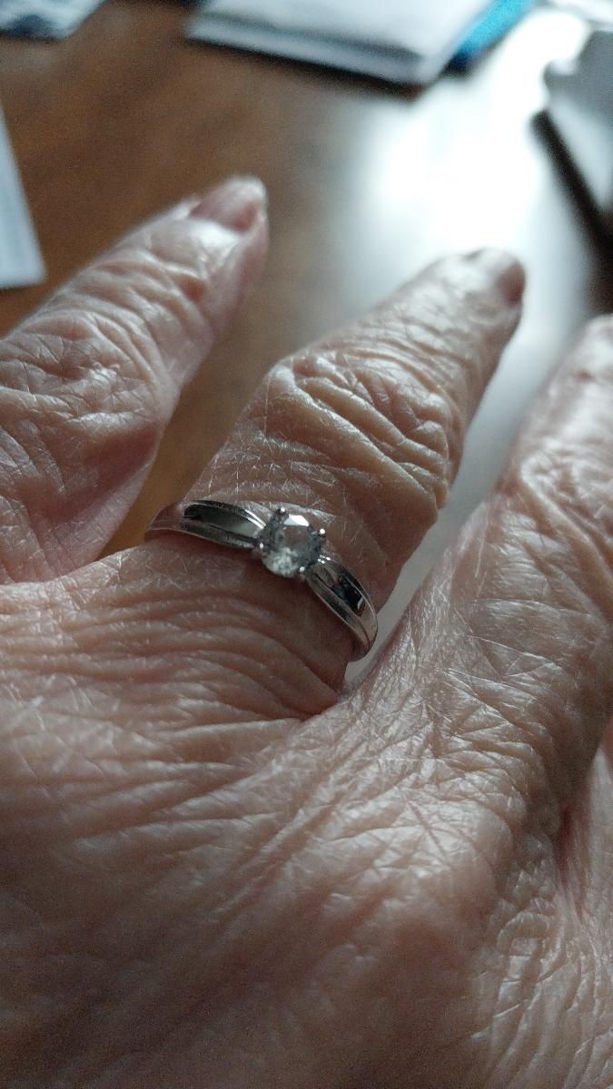 Classic 925 Sterling Silver Ring EngaSynthetic Gemstoneent Wedding Ring for Female Suitable for Banquet Party Official Occasions Anniversary Gifts (2.6g) photo review