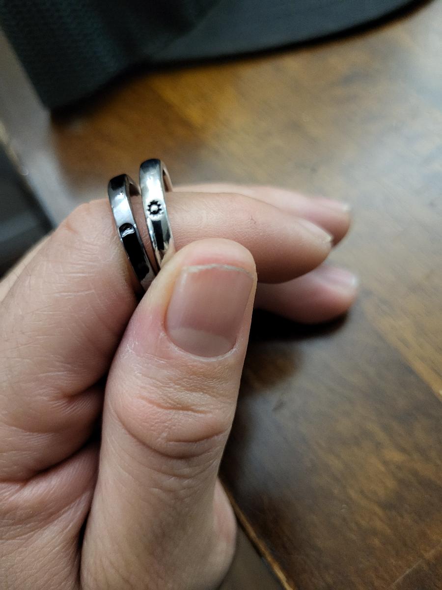 2pcs Sun and Moon - Couple Ring Set - 2 Adjustable Open Rings - Ideal for Lovers - No Engraving - Perfect Gift for Christmas, Halloween, Valentine's Day photo review