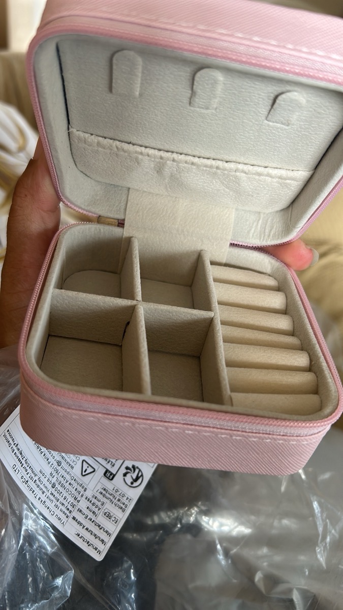 Portable Jewelry Travel Case - Mini Organizer for Necklaces, Earrings & Rings - Tangle-Free Faux Leather Box for Women photo review