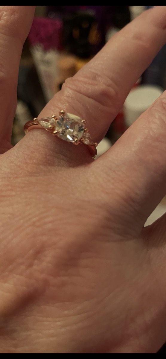 Synthetic Zirconia Engagement Ring 4-prong Setting With Elegant And Stylish Featuring A Lady's Perfect For Engagement Parties, Jewelry For Valentine's Day, And As A High-end Gift To Express Love Available In Multiple Colors photo review