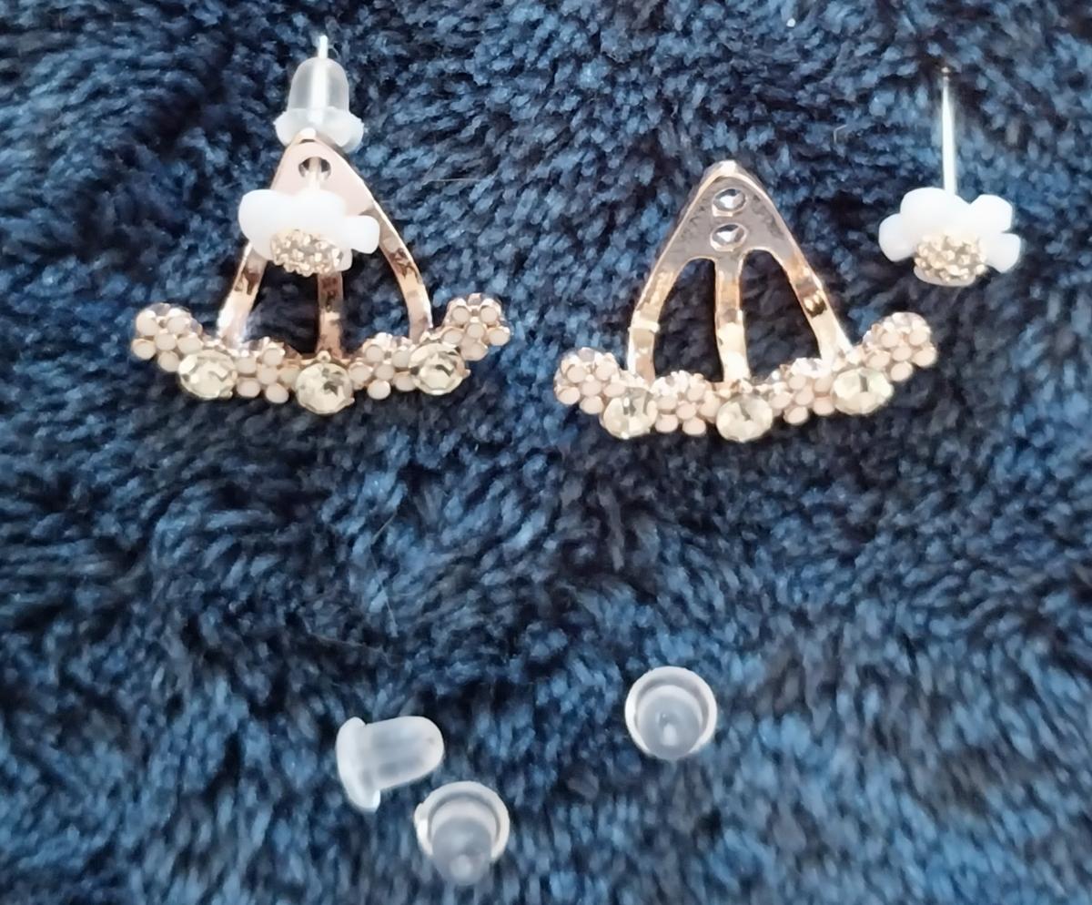 Daisy New Korean Fashion Earrings - Post Style photo review