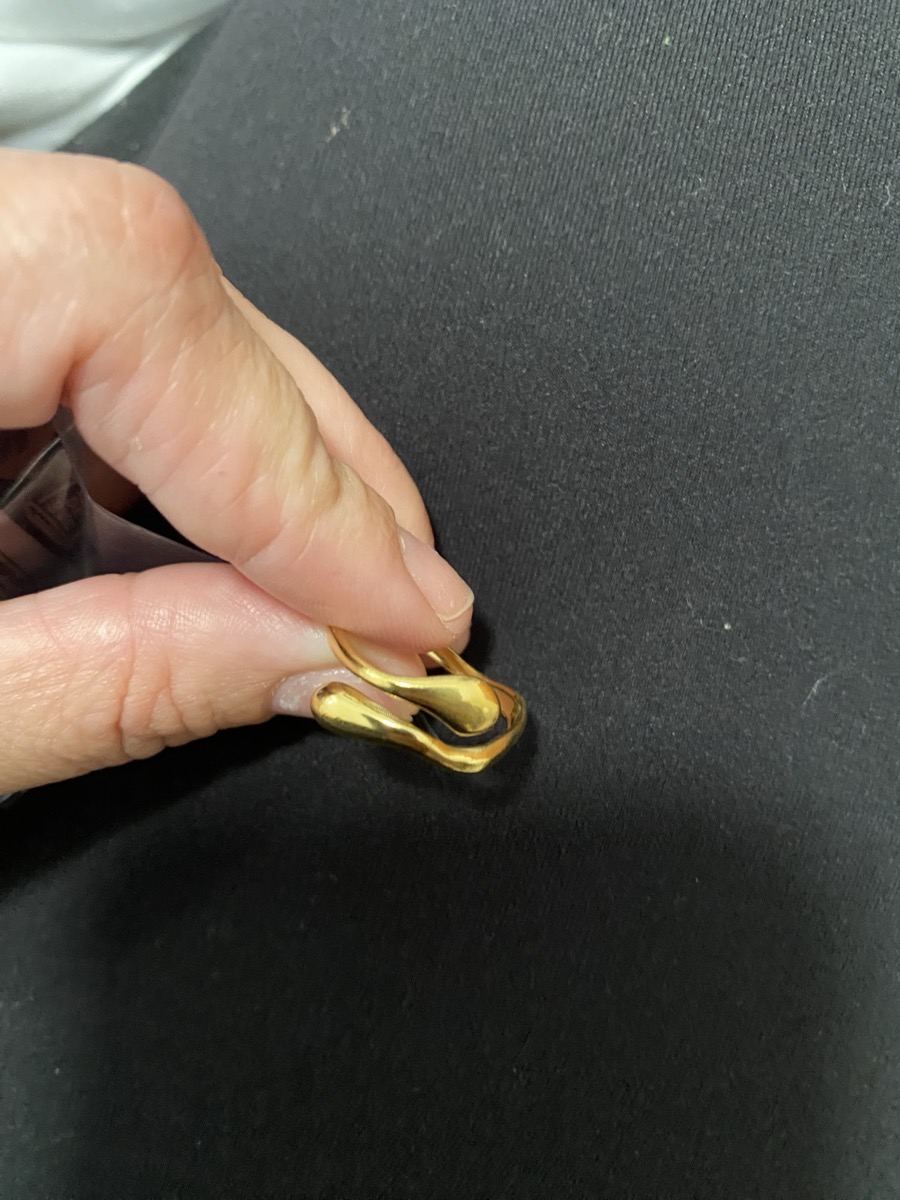 Women's Stainless Steel Minimalist Open Ring - Modern Elegant Everyday & Party Jewelry, Durable Everyday Wedding Birthday Christmas Gift for Women - Year-Round Neutral Jewelry, Ladies Jewelry, Versatile Accessory, Sleek Polished Finish, Smooth Reflective Surface, Goldplated Jewelry, Contemporary Style, Highquality Accessory, Fashion Lovers photo review
