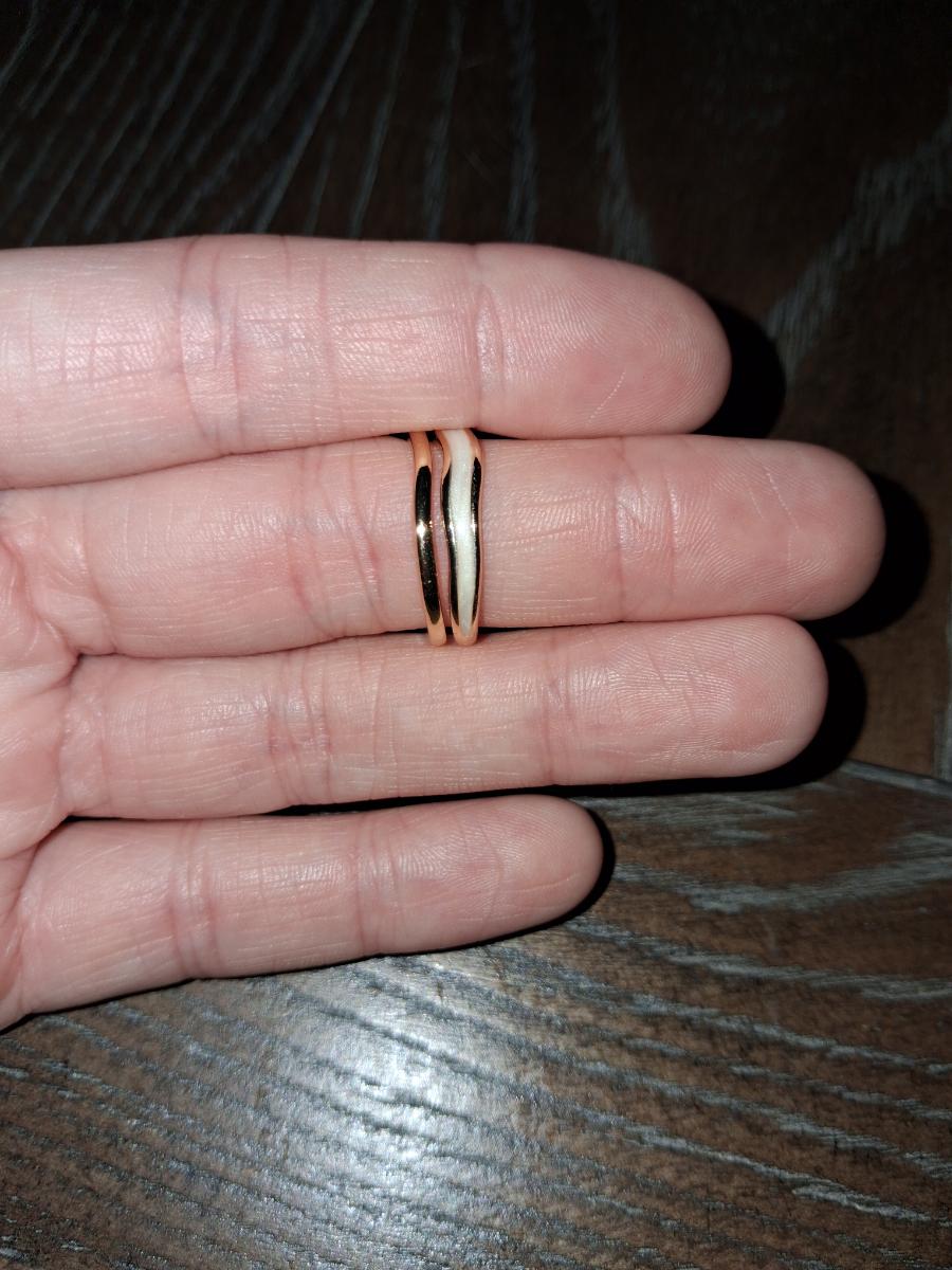 A Minimalist And Stylish Design Featuring a Cold Wind-Inspired Sand Cloud Ring for Women, Complete with an Open Index Finger Style photo review