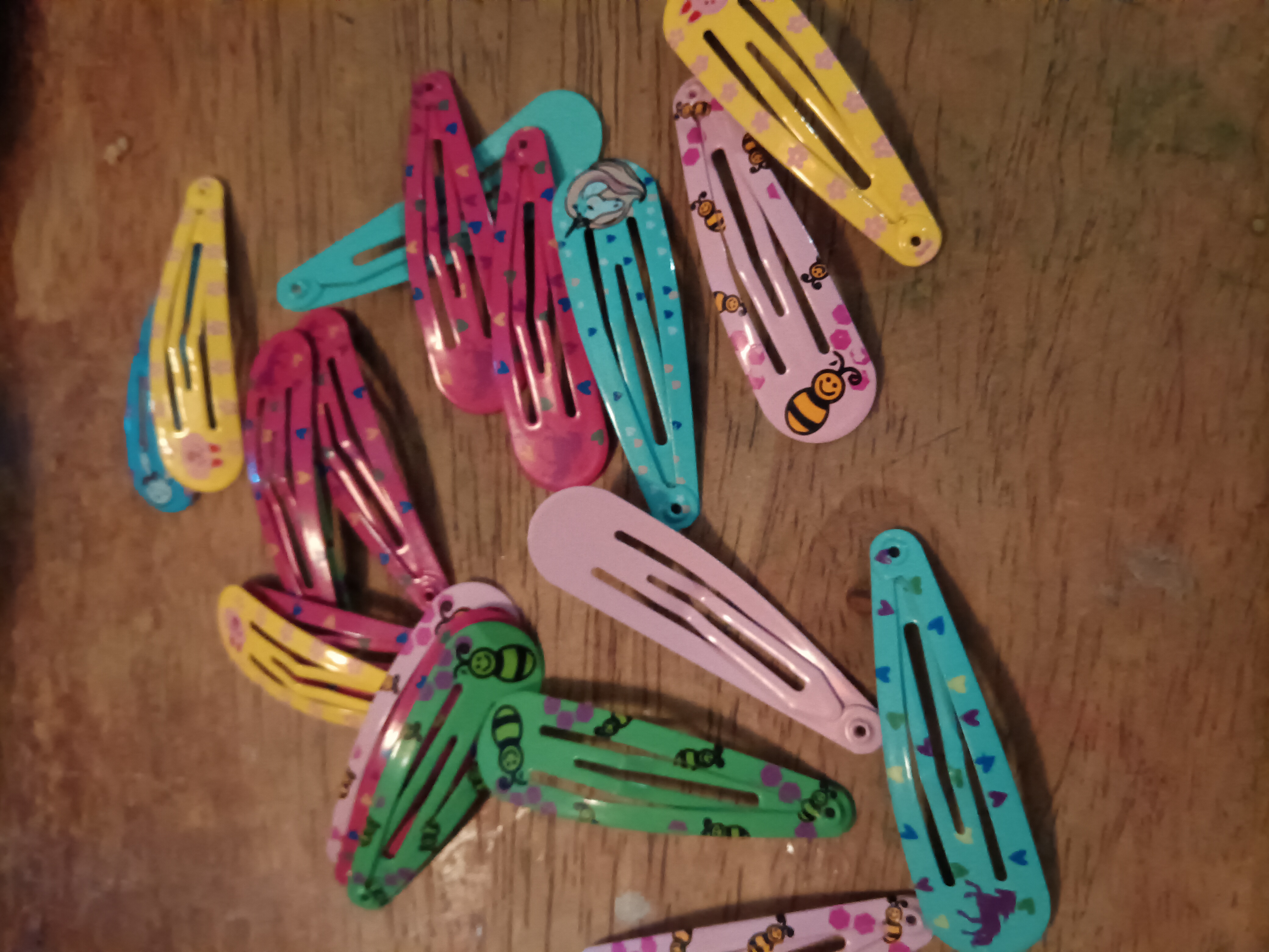 20/40/60pcs Vibrant Alloy Hair Clips for - Cute & Fashionable BB Clips with Playful Prints (Strawberries, Flowers, Hearts, Unicorns) - Colorful Hair Accessories for Stylish Bangs & Side Hairstyles, Hair Accessories for,Hair Clips Are Shipped photo review