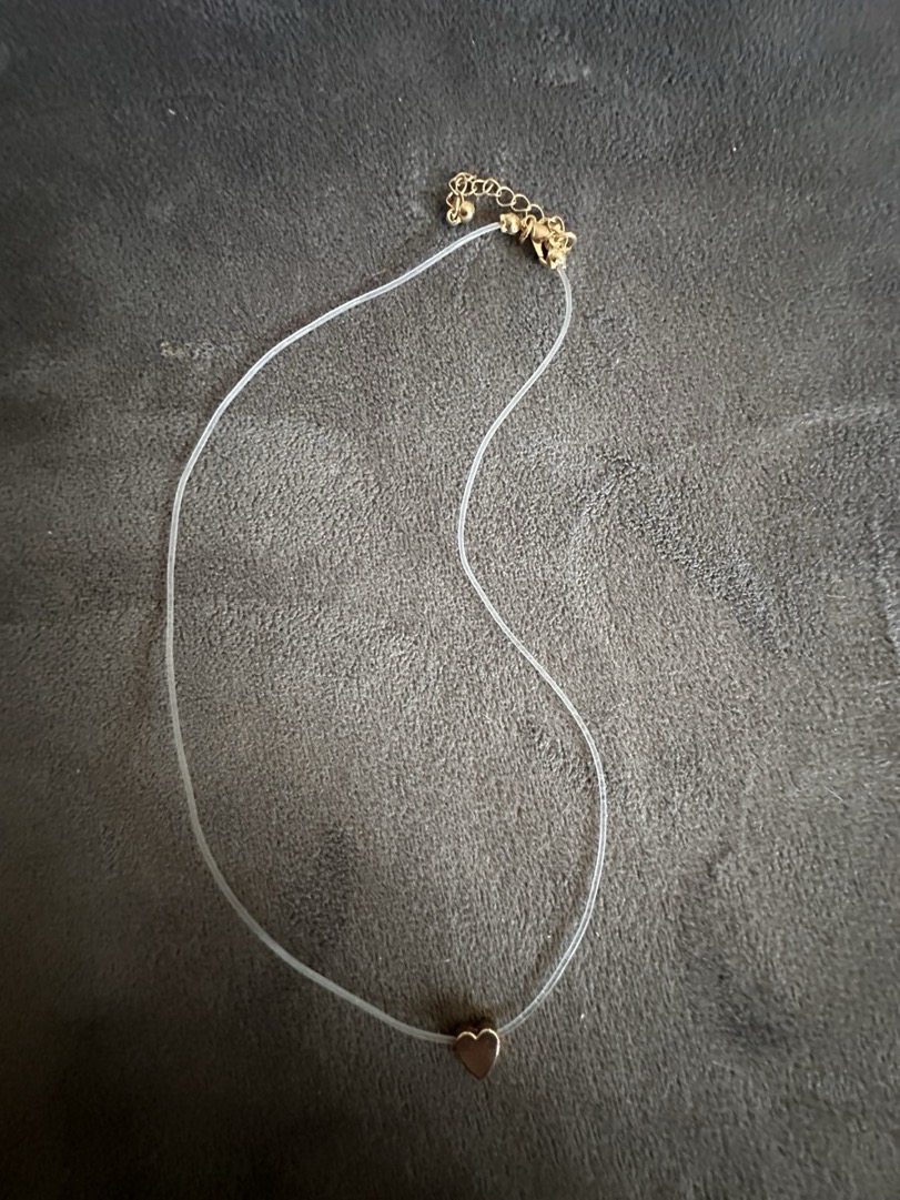 Individual Minimalist Sweet Style Geometric Transparent Fishing Line Heart Star Pendant Single Layer All-Match Necklace, Clavicle Chain Suitable for Prom Party Wedding Anniversary Gift photo review