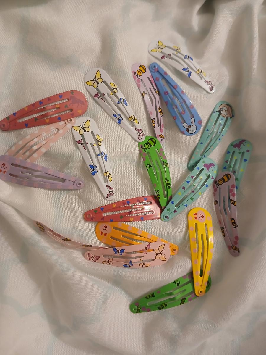 20/40/60pcs Vibrant Alloy Hair Clips for - Cute & Fashionable BB Clips with Playful Prints (Strawberries, Flowers, Hearts, Unicorns) - Colorful Hair Accessories for Stylish Bangs & Side Hairstyles, Hair Accessories for,Hair Clips Are Shipped photo review