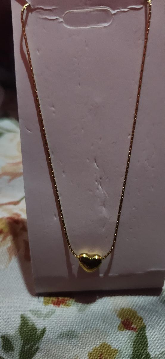An Elegant and Exquisite Heart-Shaped Pendant Necklace Suitable for Women to Wear at Banquets or as a Gift for Mother photo review