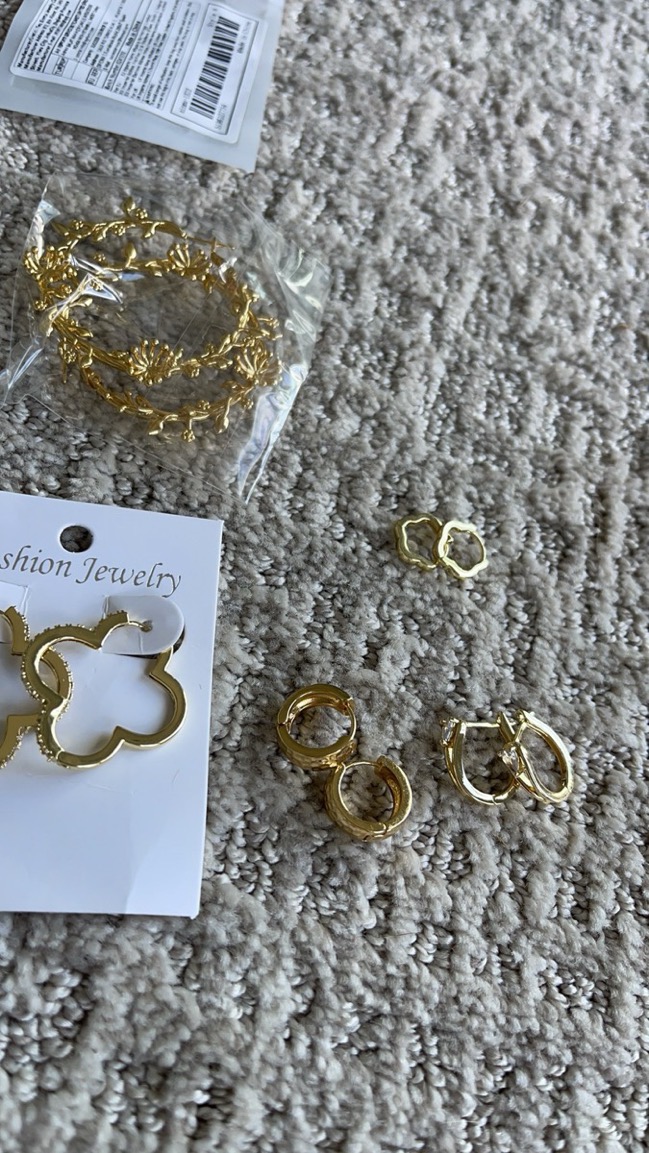 Easy Fashion - Geometric Zirconia - Inlaid Hoop Earrings - Women'S Party Daily - Casual Accessory photo review